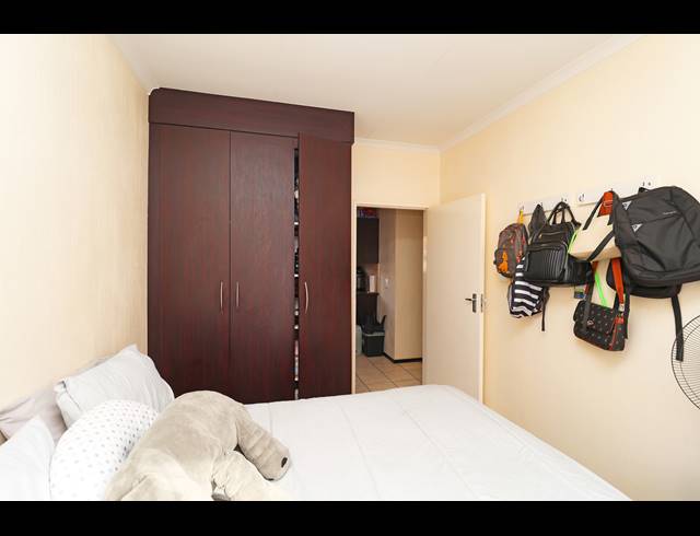 2 BEDROOM APARTMENT FOR SALE IN RANDPARK RIDGE